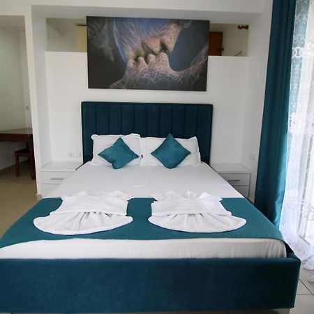 Hotel Vila Kapllani Саранде Екстериор снимка
