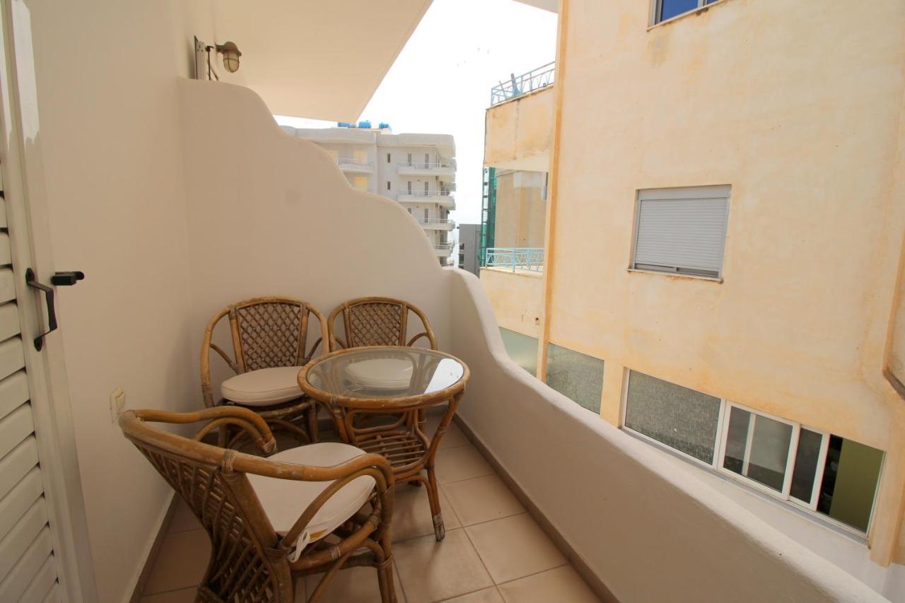 Hotel Vila Kapllani Саранде Екстериор снимка