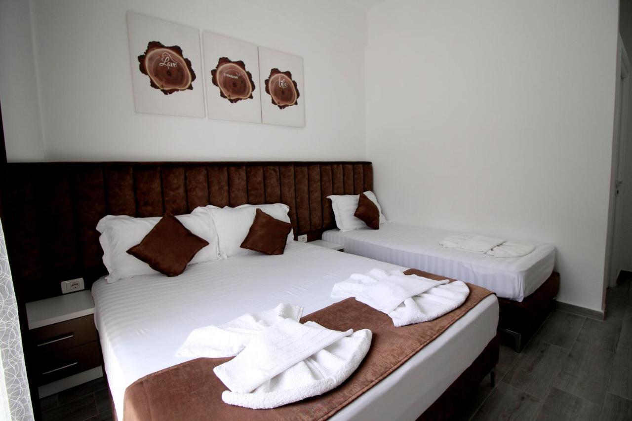 Hotel Vila Kapllani Саранде Екстериор снимка