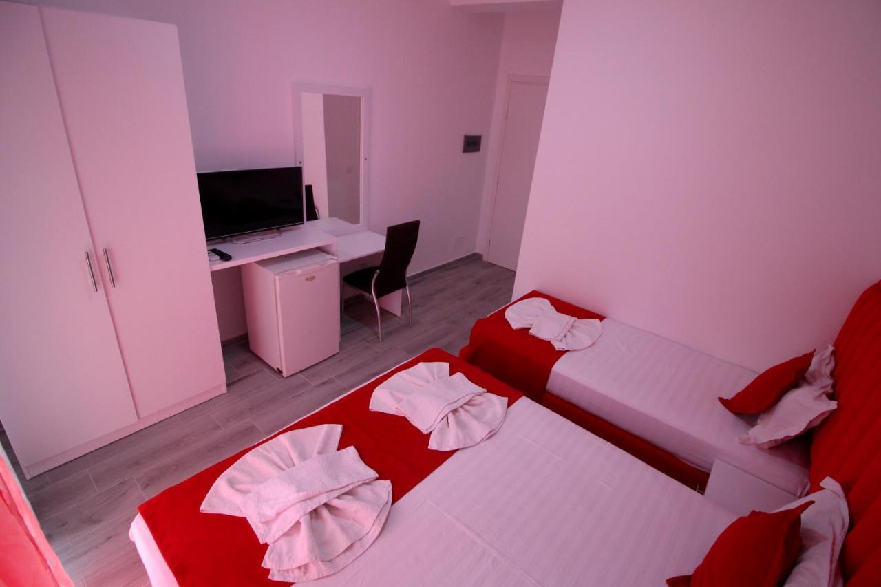 Hotel Vila Kapllani Саранде Екстериор снимка