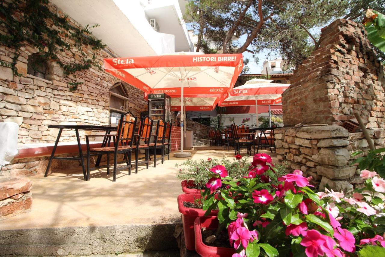 Hotel Vila Kapllani Саранде Екстериор снимка
