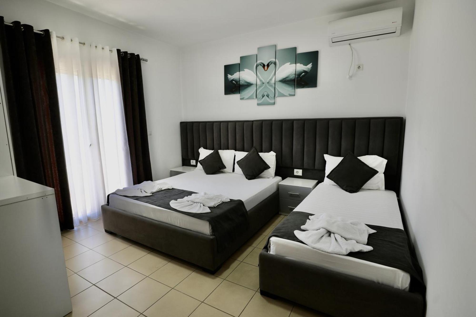 Hotel Vila Kapllani Саранде Екстериор снимка